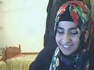 Tonen - hijab sweetheart tonen bips op webcam