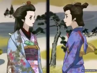 Ein verknotet geisha bekam ein feucht tropfend desiring muschi