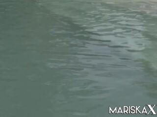 Mariskax – 三人行 他妈的 上 该 lawn: 自由 高清晰度 成人 电影 04