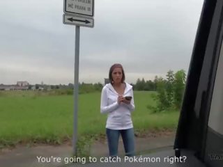 Utmärkt elit pokemon jägare bystiga diva convinced till fan främling i körning skåpbil