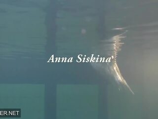 Stupendous elita step-sister anna siskina s velký kozičky v the plavání