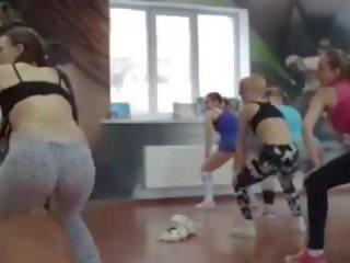 Російська twerk клас: безкоштовно twerking секс кіно шоу 4b